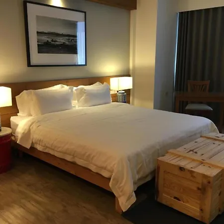Nandha Hotel