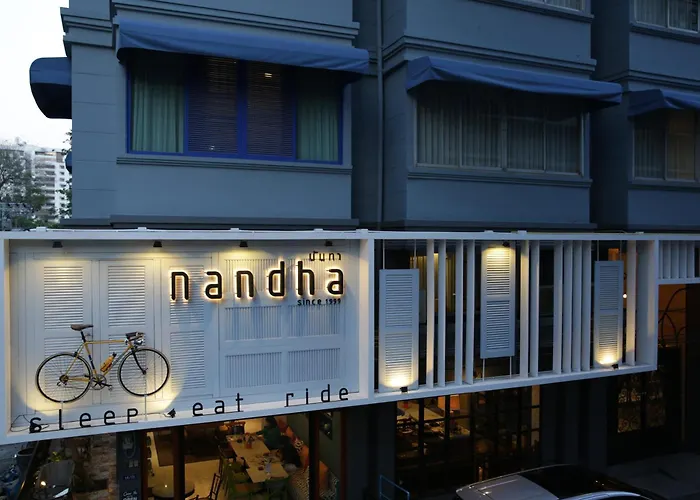 Hotel Nandha 3*