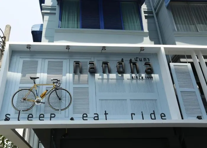 Nandha Hotel