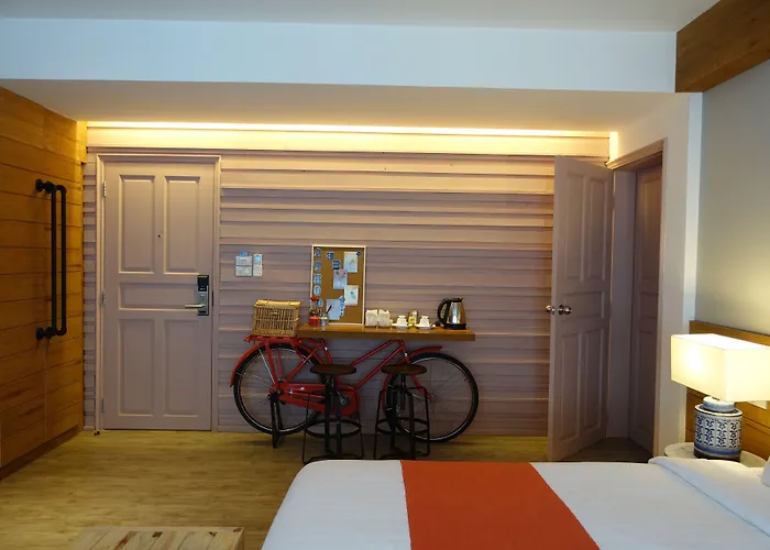 Hotel Nandha 3*