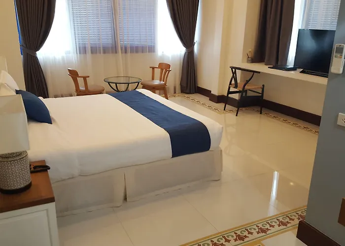 Hotel Nandha 3*