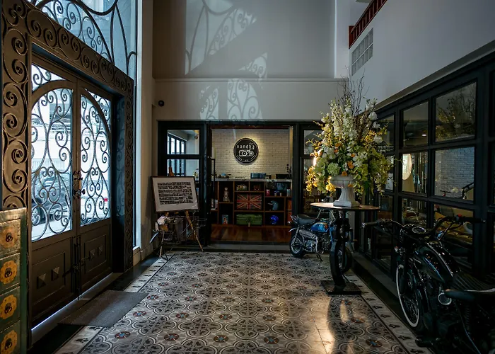 Hotel Nandha 3*